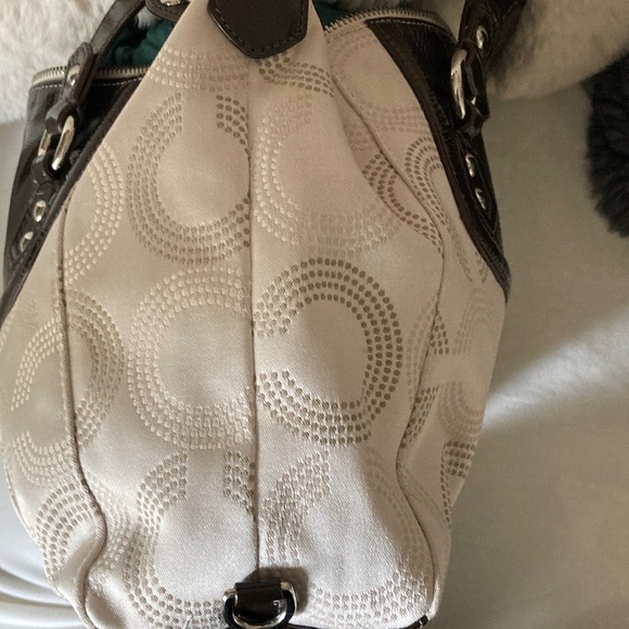 Coach Tan and Brown Shoulder Bag - Picture 8 of 10